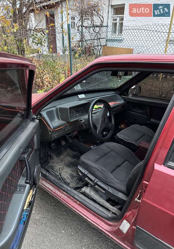 Хэтчбек ВАЗ / Lada 2109 1994 в Корсуне-Шевченковском