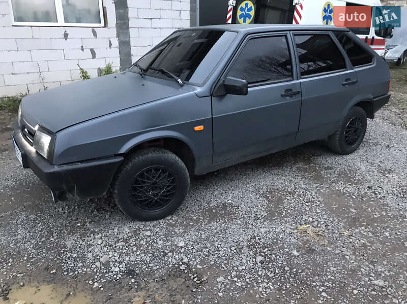 Хетчбек ВАЗ / Lada 2109 2005 в Мукачевому фото 3 Хетчбек ВАЗ / Lada 2109 2005 в Мукачевому