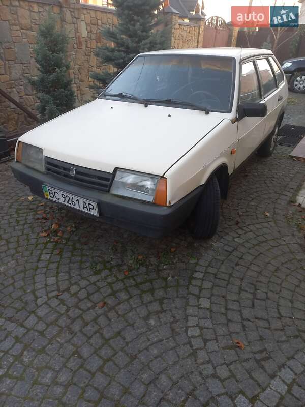 Хэтчбек ВАЗ 2109 1992 в 