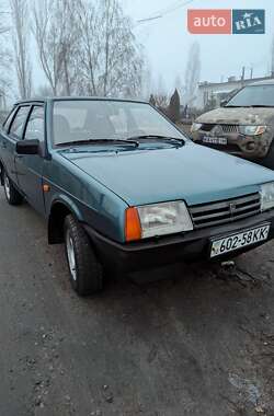 Хэтчбек ВАЗ 2109 2004 в 