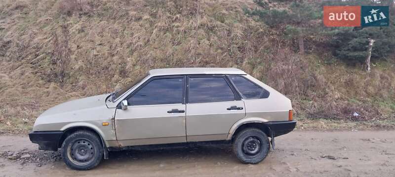 Хэтчбек ВАЗ / Lada 2109 1989 в Ивано-Франковске фото 3 Хэтчбек ВАЗ / Lada 2109 1989 в Ивано-Франковске