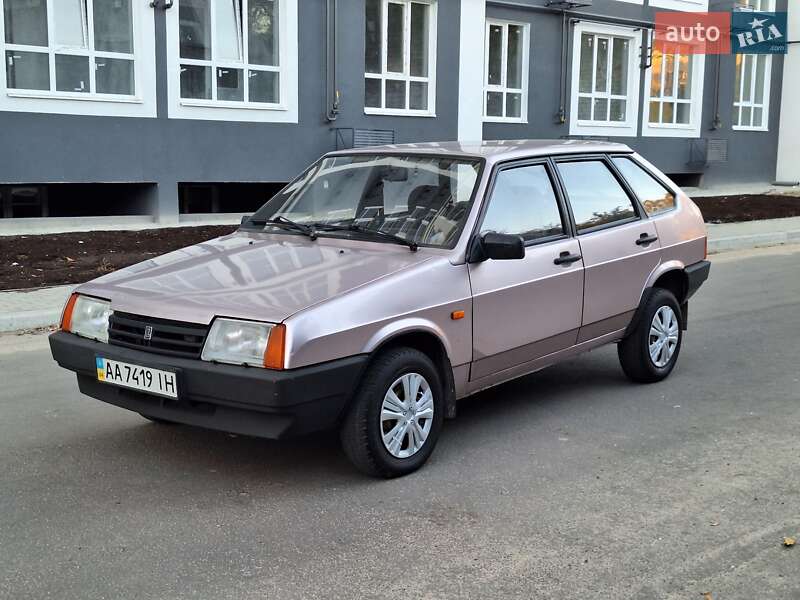 Хэтчбек ВАЗ / Lada 2109 2002 в Чернигове