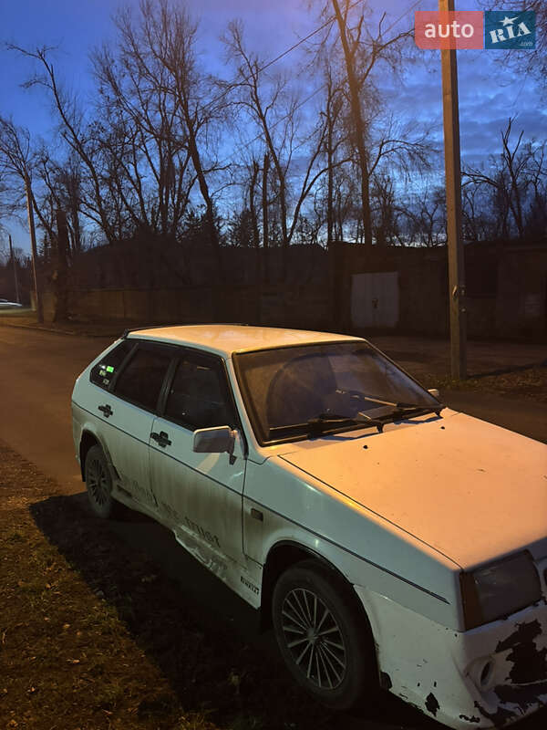 Хэтчбек ВАЗ / Lada 2109 1993 в Кривом Роге