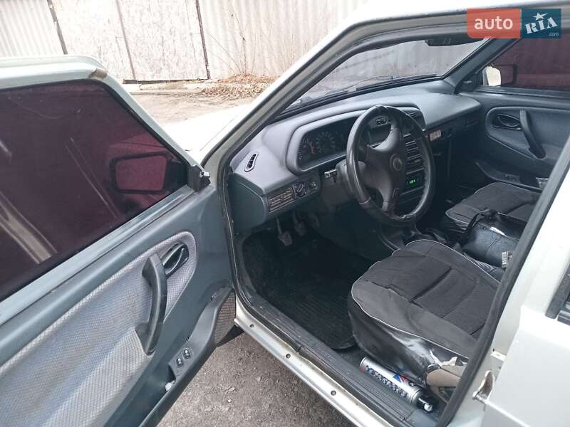 Хэтчбек ВАЗ / Lada 2109 2008 в Сумах