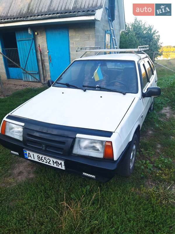 Хэтчбек ВАЗ / Lada 2109 1990 в Фастове