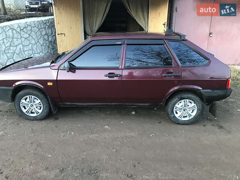 Хэтчбек ВАЗ / Lada 2109 2006 в Перемышлянах