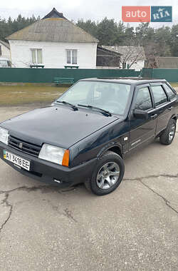 Хэтчбек ВАЗ / Lada 2109 2003 в Белой Церкви