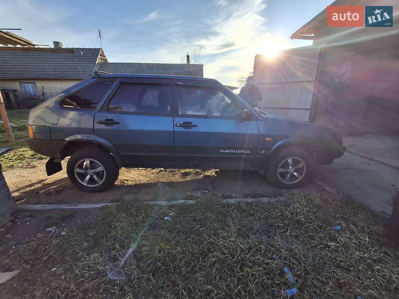Хэтчбек ВАЗ / Lada 2109 1996 в Белгороде-Днестровском