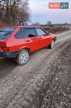 Хэтчбек ВАЗ / Lada 2109 1993 в Кельменцах