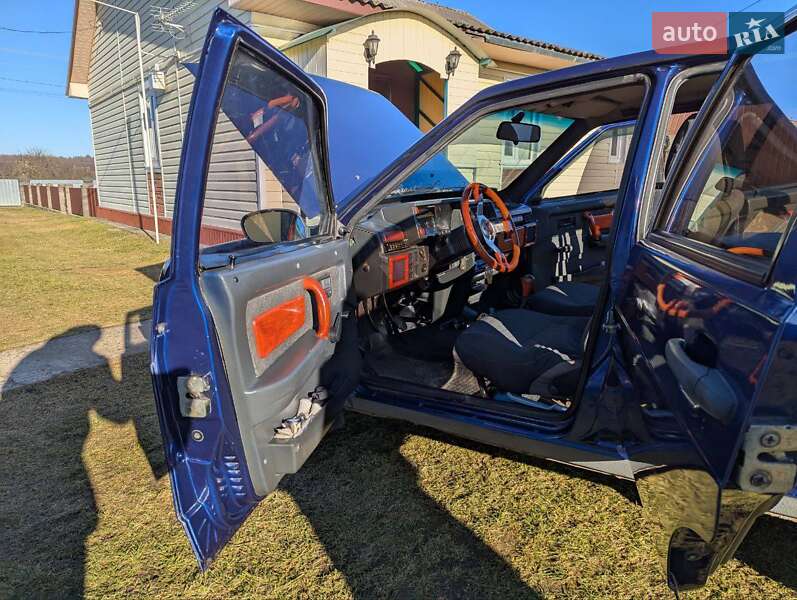 Хэтчбек ВАЗ / Lada 2109 2004 в Костополе