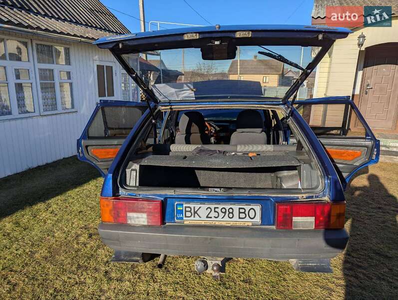 Хэтчбек ВАЗ / Lada 2109 2004 в Костополе