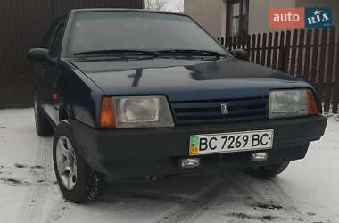 Хетчбек ВАЗ / Lada 2109 2005 в Великих Мостах