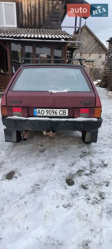 Хэтчбек ВАЗ 2109 1992 в 