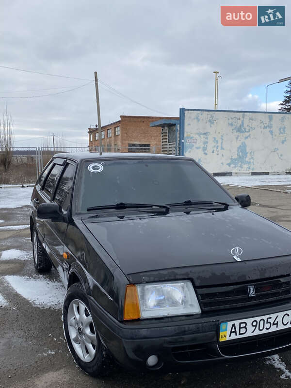 Хэтчбек ВАЗ / Lada 2109 1997 в Шаргороде