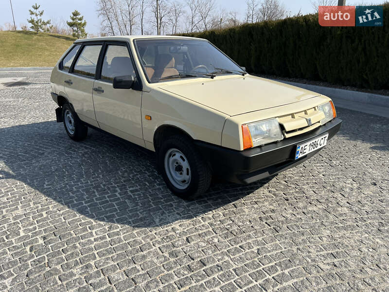 ВАЗ / Lada 2109 1987 ВАЗ / Lada 2109 1987