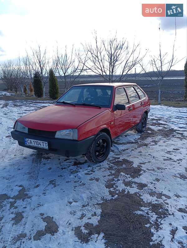 Хэтчбек ВАЗ / Lada 2109 1995 в Песчаном