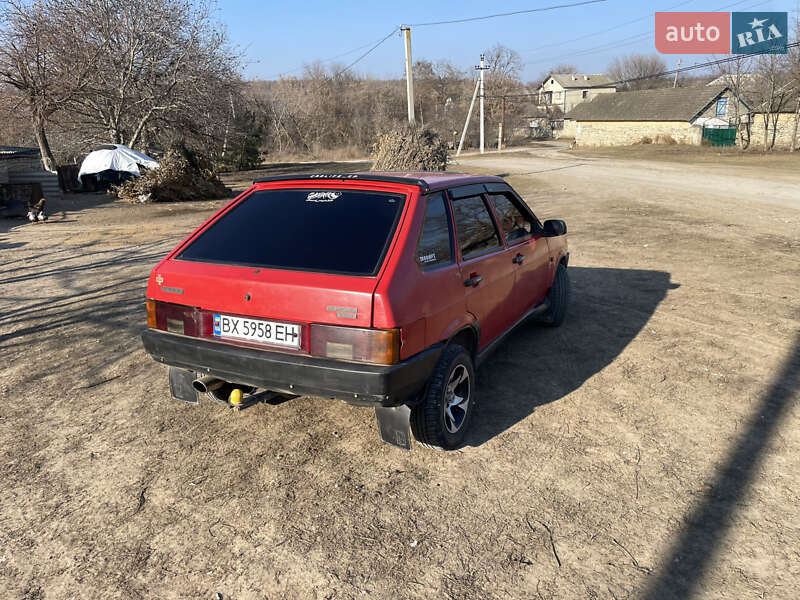 Хэтчбек ВАЗ / Lada 2109 1992 в Каменец-Подольском