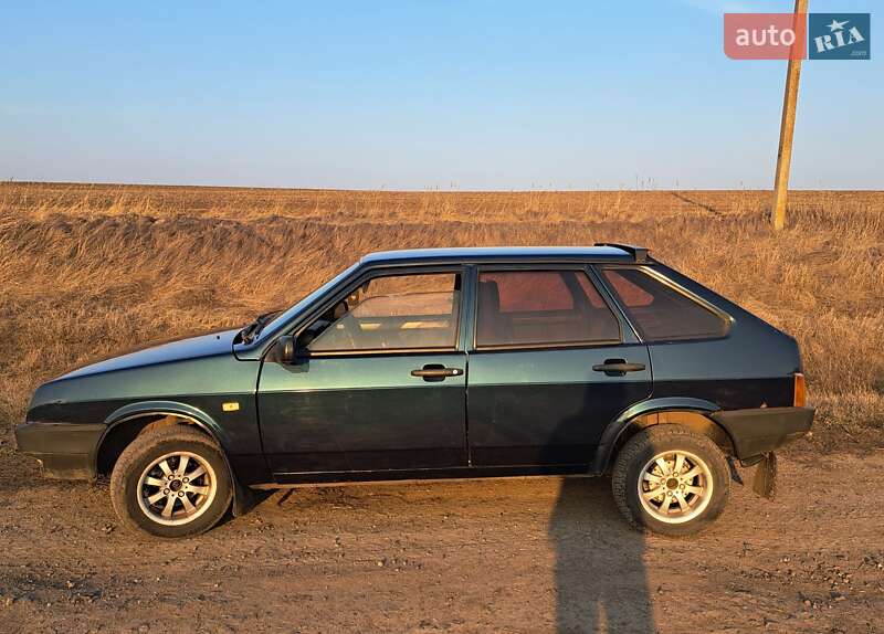 Хетчбек ВАЗ / Lada 2109 2005 в Ромнах