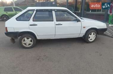 Хэтчбек ВАЗ 2109 1991 в 