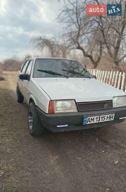 Хэтчбек ВАЗ / Lada 2109 1987 в Черняхове