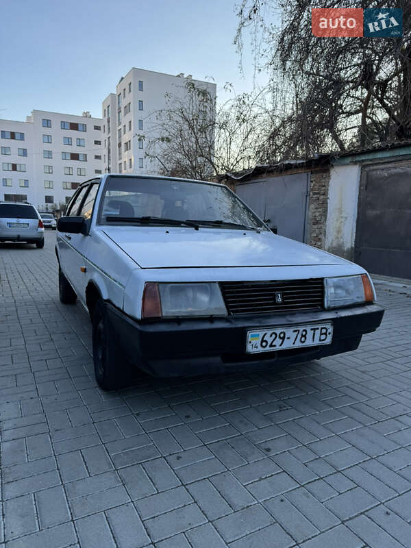 Хэтчбек ВАЗ / Lada 2109 1988 в Львове