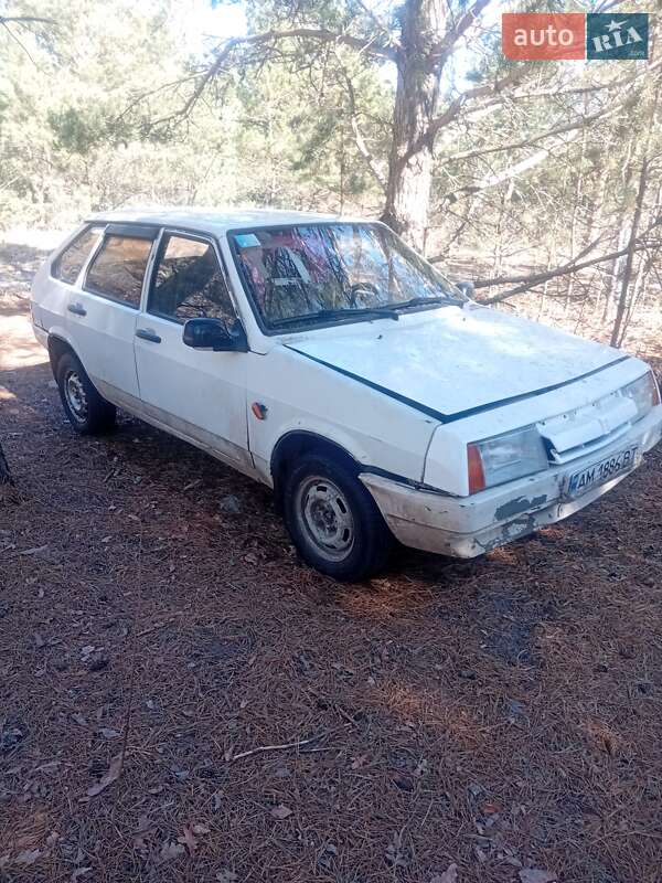 Хэтчбек ВАЗ / Lada 2109 1989 в Чернигове