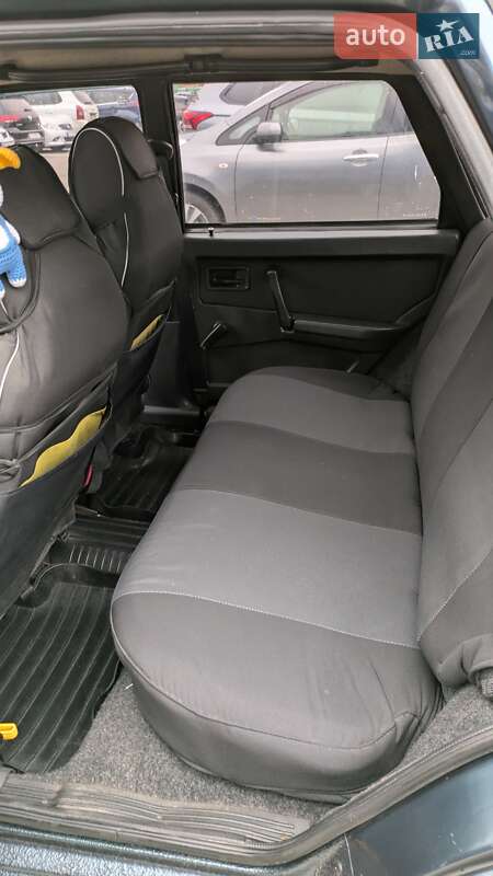 Хэтчбек ВАЗ / Lada 2109 2005 в Днепре