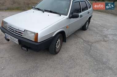 Хэтчбек ВАЗ / Lada 2109 2005 в Каменском