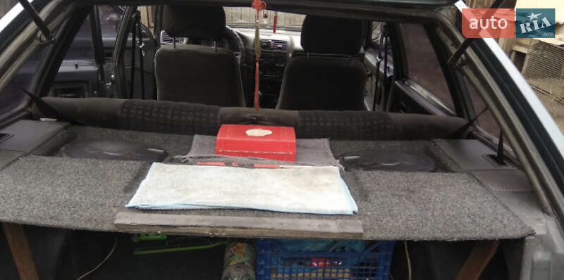 Хэтчбек ВАЗ / Lada 2109 2001 в Мостиске фото 16 Хэтчбек ВАЗ / Lada 2109 2001 в Мостиске