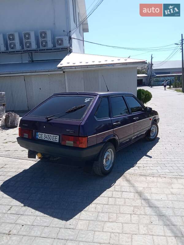 Хэтчбек ВАЗ / Lada 2109 2001 в Черновцах