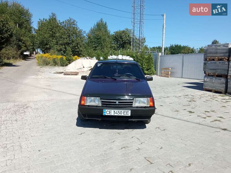 Хэтчбек ВАЗ / Lada 2109 2001 в Черновцах