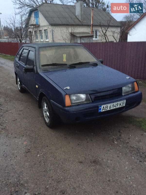 Хэтчбек ВАЗ / Lada 2109 1998 в Виннице