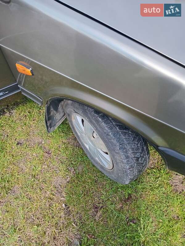 Хэтчбек ВАЗ / Lada 2109 2002 в Старом Самборе фото 16 Хэтчбек ВАЗ / Lada 2109 2002 в Старом Самборе