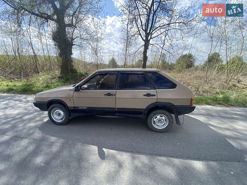 Хетчбек ВАЗ / Lada 2109 1988 в Жовкві
