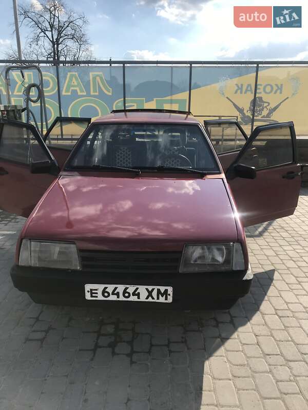 Хэтчбек ВАЗ / Lada 2109 1992 в Каменец-Подольском