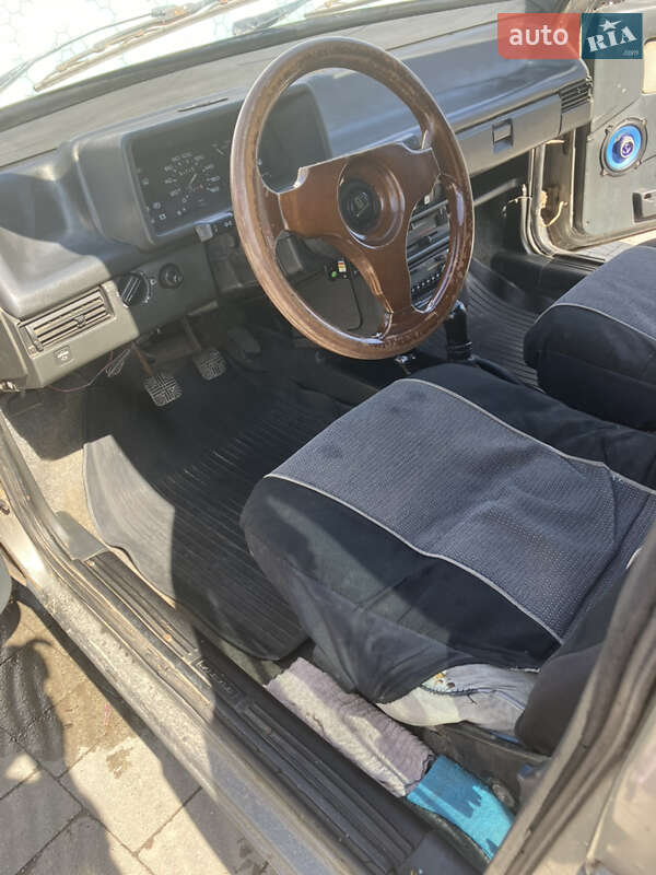 Хэтчбек ВАЗ / Lada 2109 1990 в Ивано-Франковске