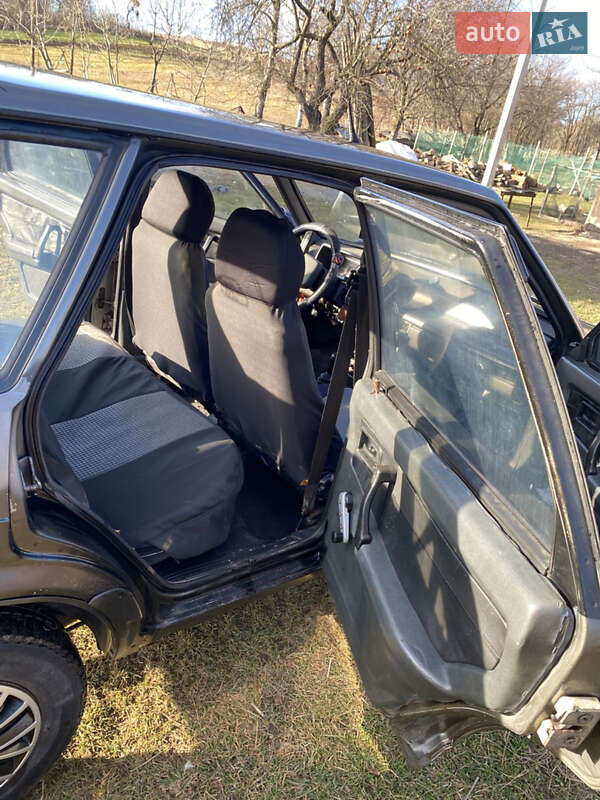 Хэтчбек ВАЗ / Lada 2109 1993 в Дубно