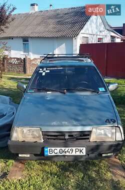 Хэтчбек ВАЗ 2109 1992 в 