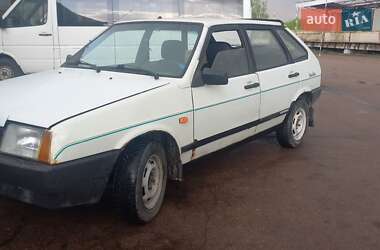 Хэтчбек ВАЗ 2109 1993 в Коростене