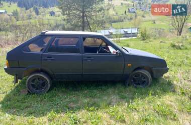 Хэтчбек ВАЗ 2109 1988 в 