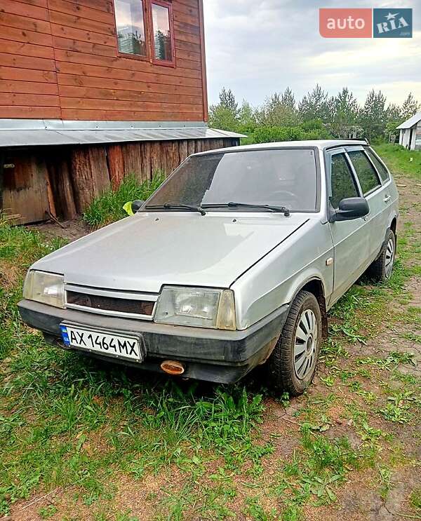 Хэтчбек ВАЗ 2109 2005 в 