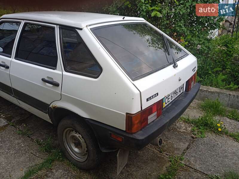 Хэтчбек ВАЗ / Lada 2109 1991 в Черновцах