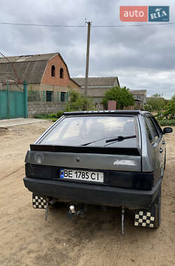 Хэтчбек ВАЗ 2109 2002 в 