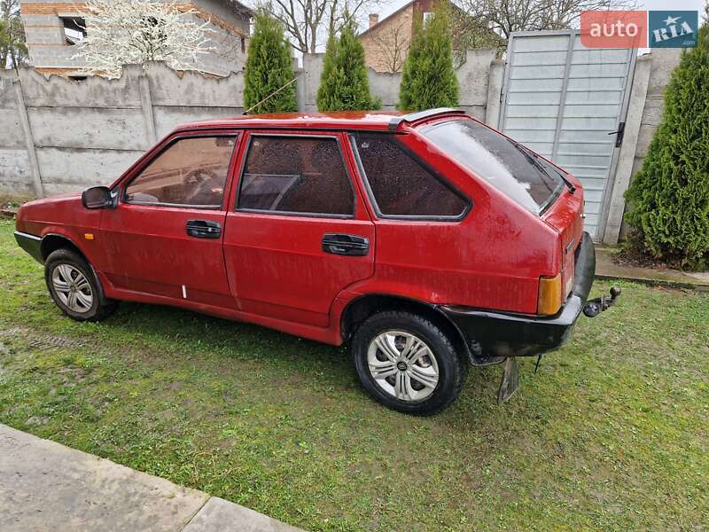 Хэтчбек ВАЗ / Lada 2109 1993 в Каменке-Бугской