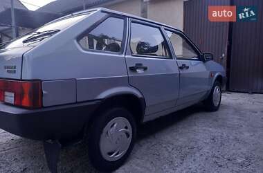 Хетчбек ВАЗ 2109 2004 в 