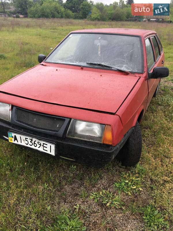 Хэтчбек ВАЗ 2109 1994 в 