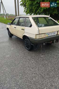 Хэтчбек ВАЗ 2109 1990 в 