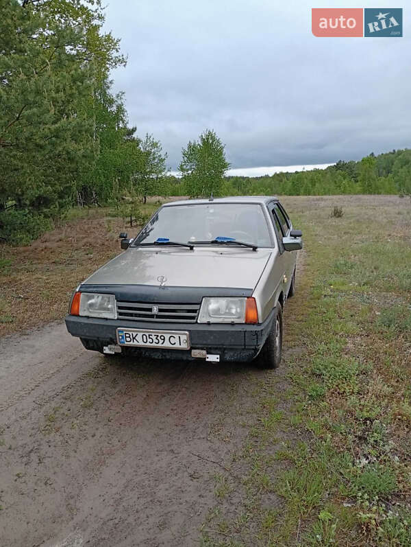 Хетчбек ВАЗ 2109 2002 в 