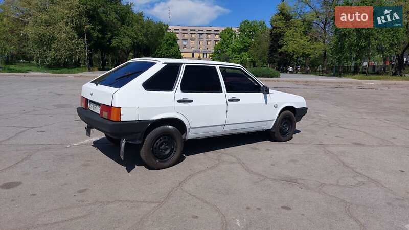 Хэтчбек ВАЗ / Lada 2109 2006 в Запорожье