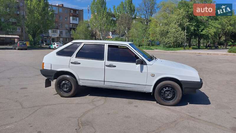 Хэтчбек ВАЗ / Lada 2109 2006 в Запорожье
